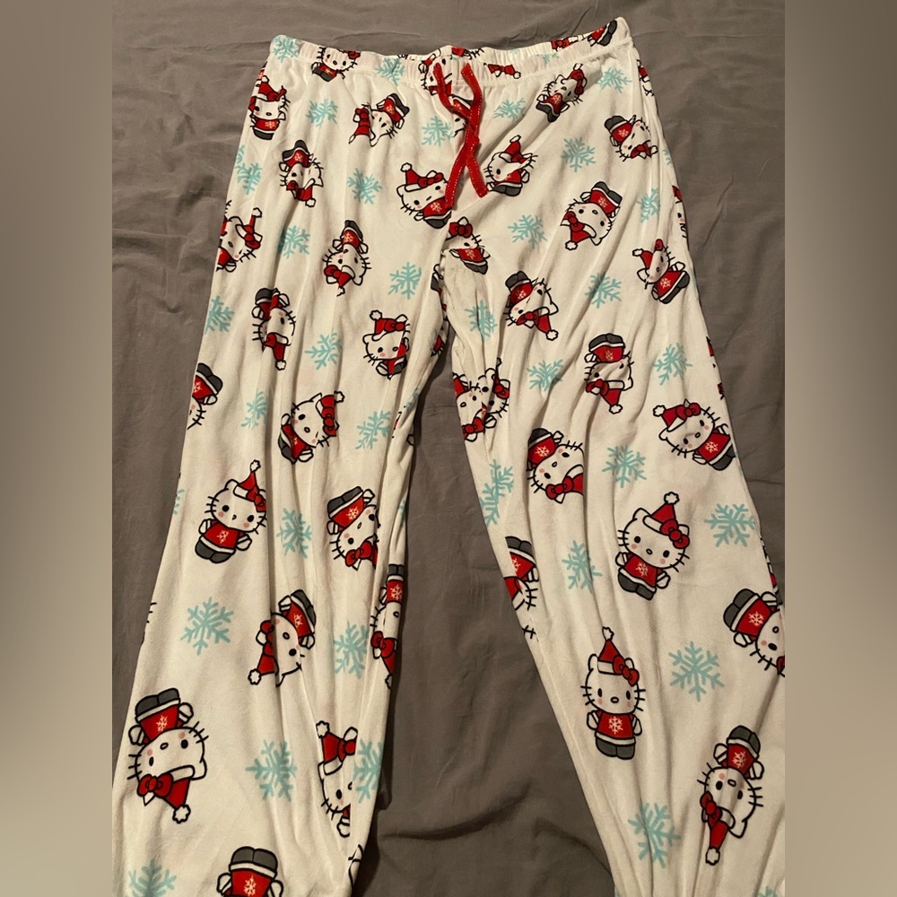Hello Kitty Christmas Pjs ❄️
